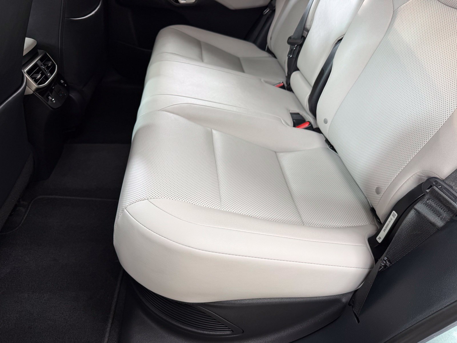 Used 2025 Silver Lexus 350h Premium image 38