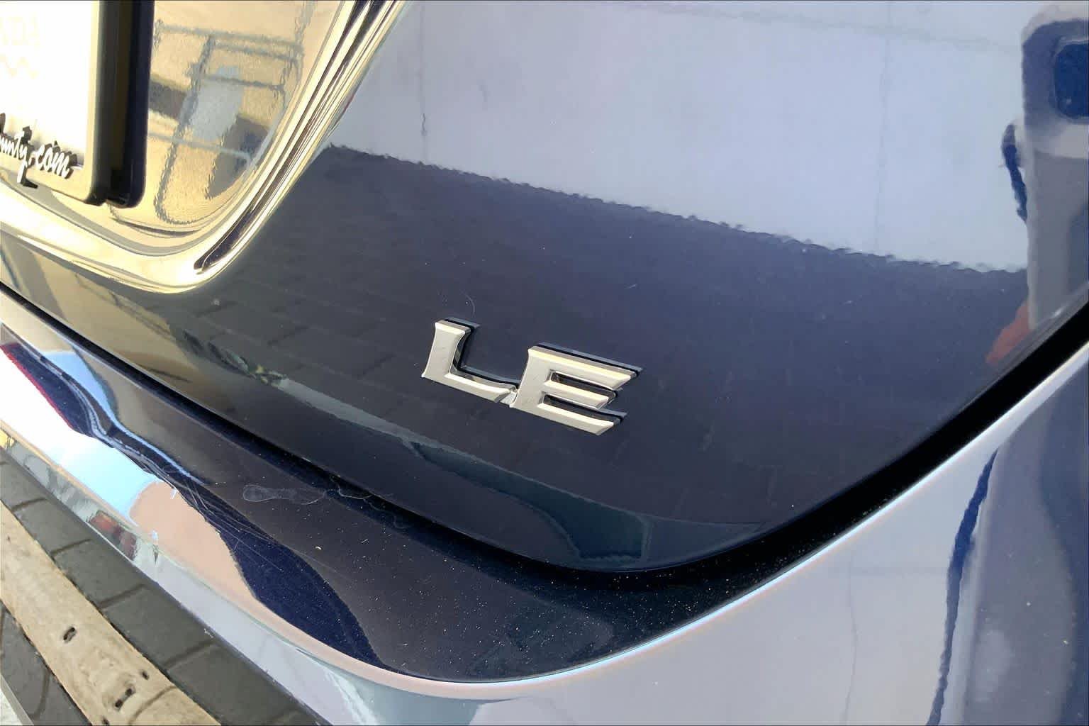 Used 2022 Blueprint Toyota LE image 10