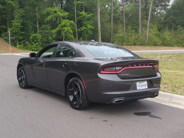 Used 2023 Gray Dodge SXT image 11