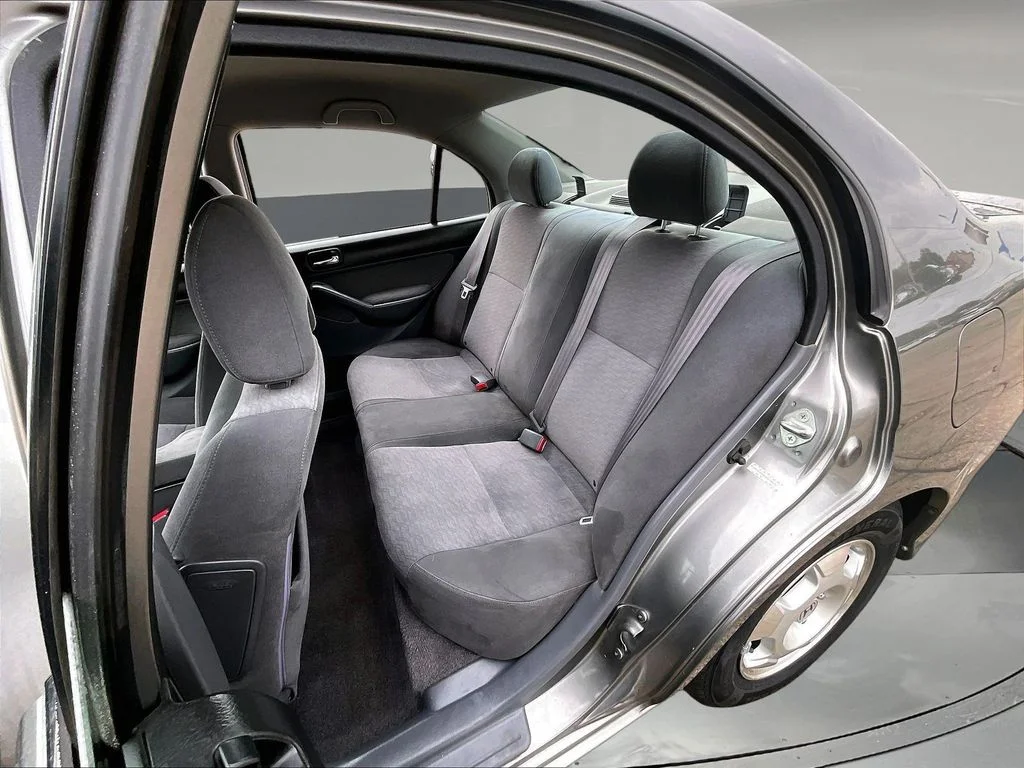 Used 2004 Gray Honda Hybrid image 23