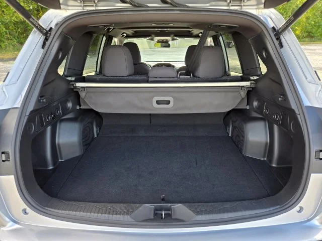 Used 2025 Silver Subaru Premium image 17