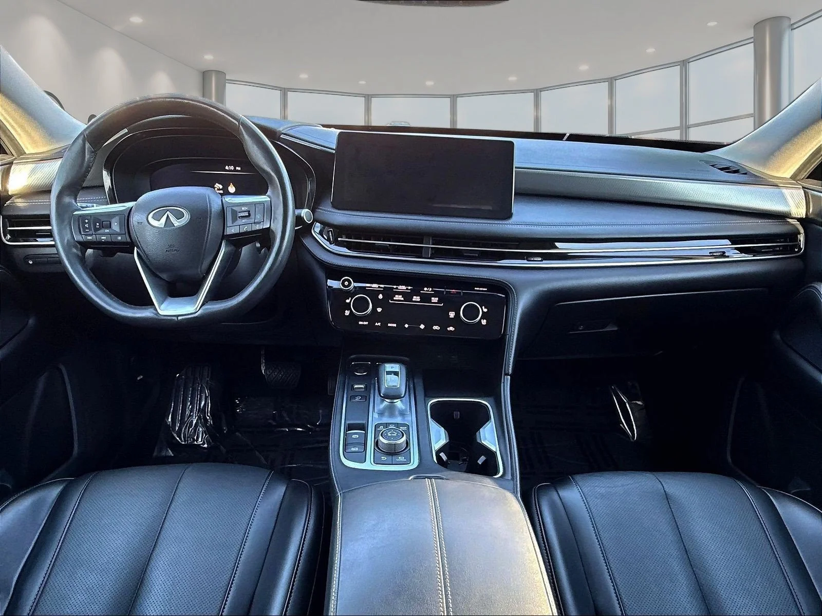 Used 2022 Bordeaux INFINITI LUXE image 9