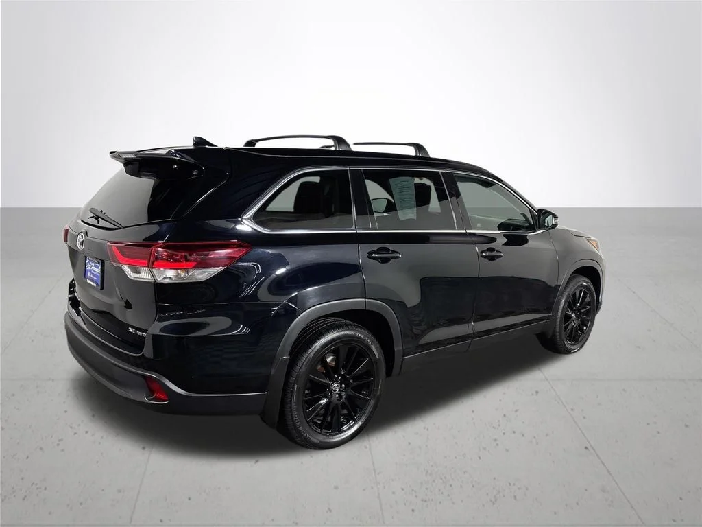 Used 2019 Black Toyota SE image 6