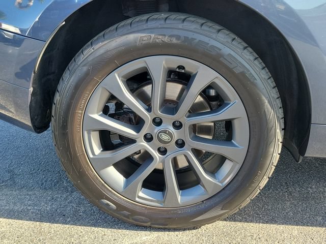 Used 2024 Blue Land Rover Dynamic SE image 7