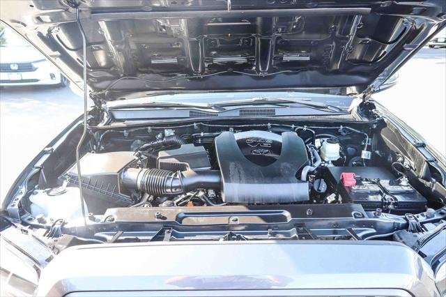 Certified Used 2023 MAGNETIC GRAY MET. Toyota  image 33