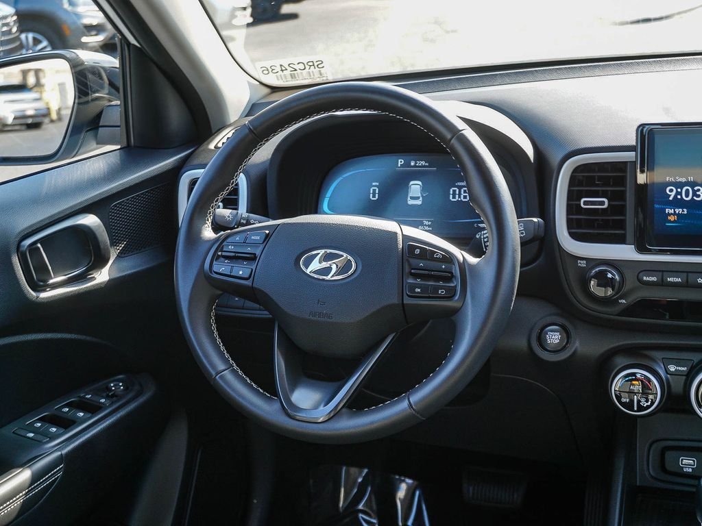Used 2025 White Hyundai Limited image 16