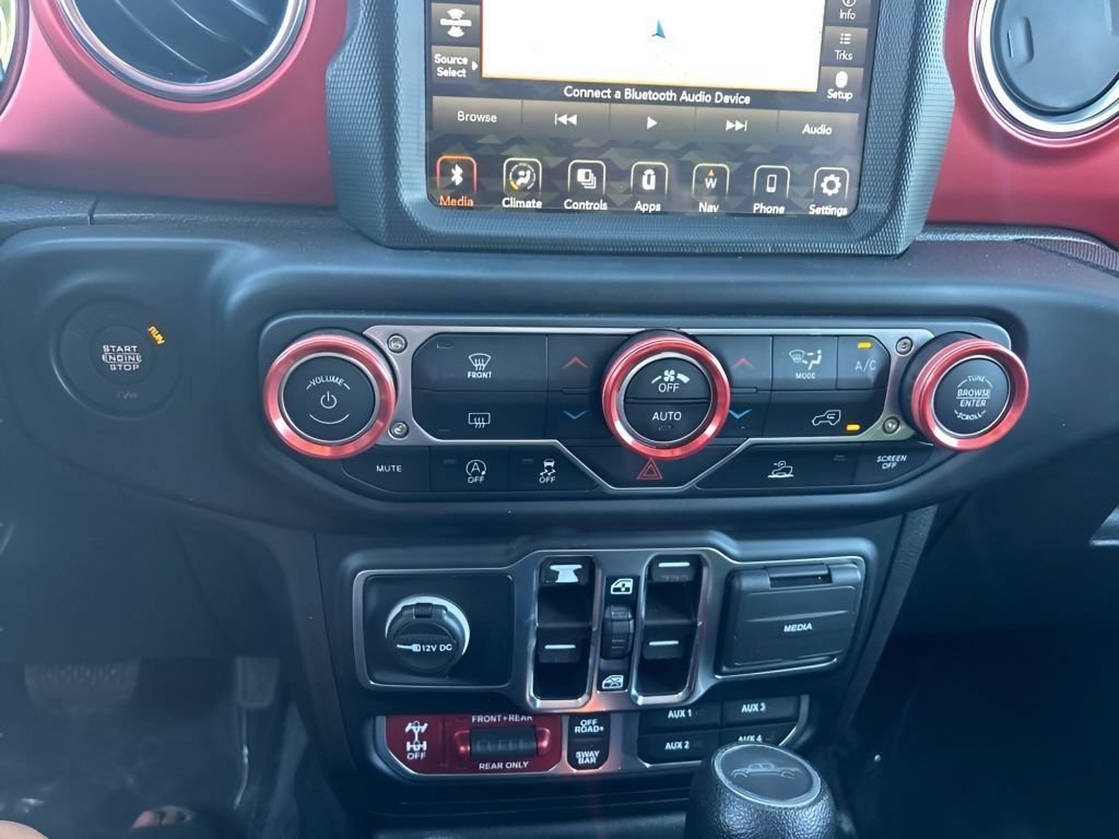 Used 2022 Firecracker Red Clearcoat Jeep Rubicon image 27