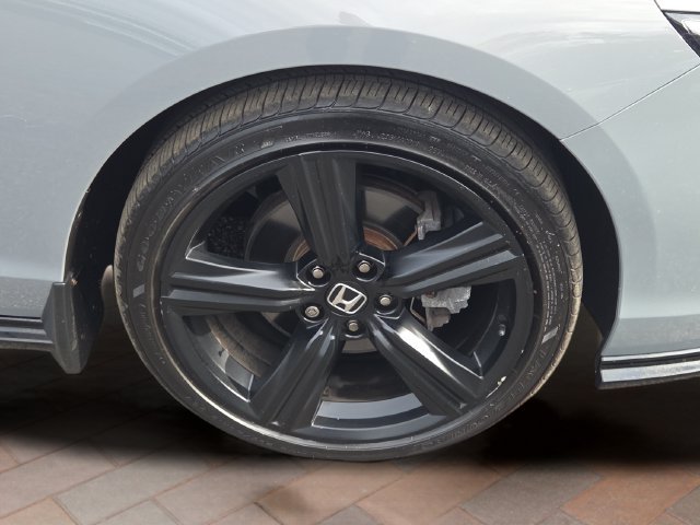 Used 2024 Urban Gray Pearl Honda Sport-L image 4