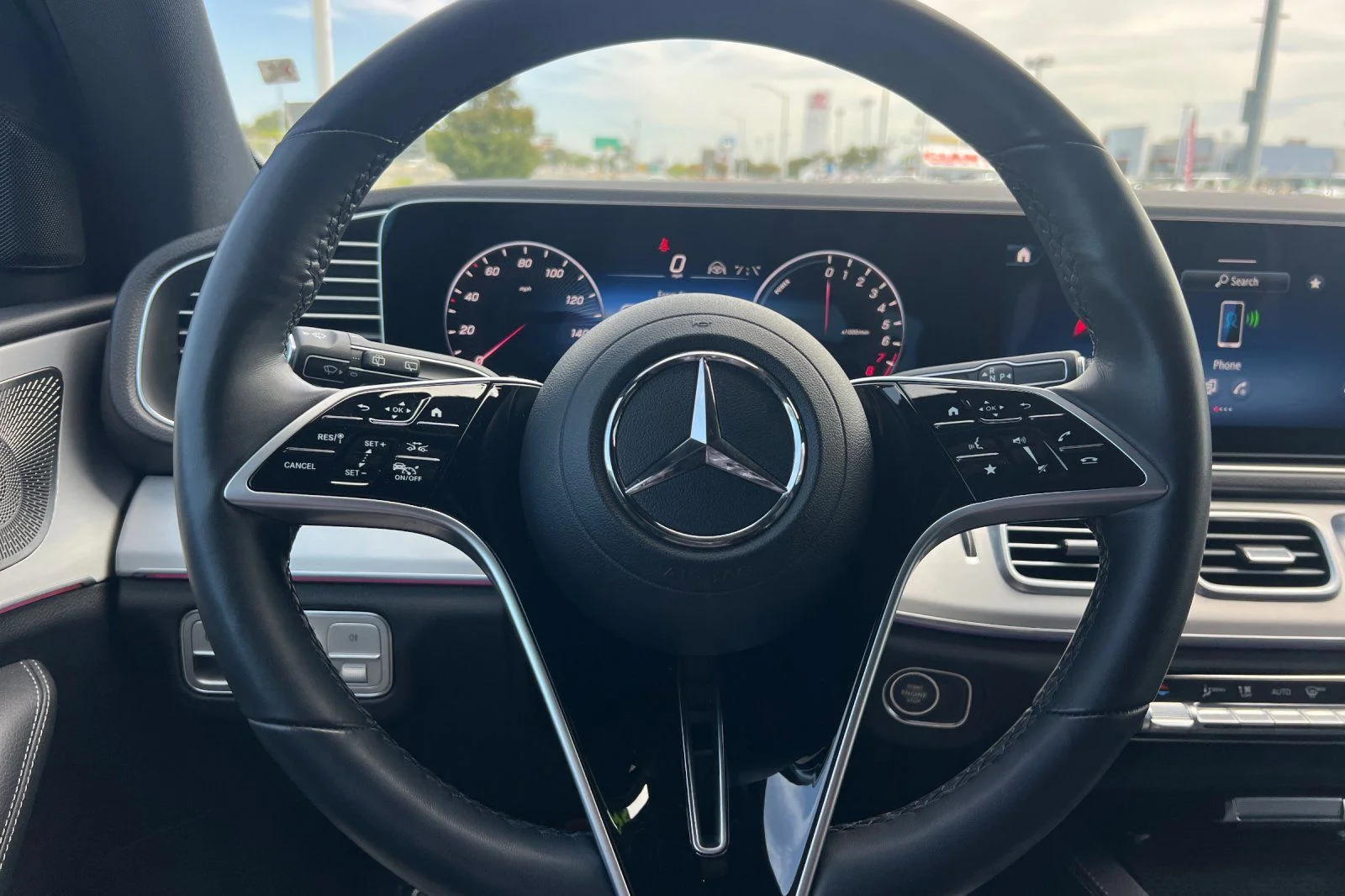 Used 2025 Gray Mercedes-Benz GLE 450e image 26