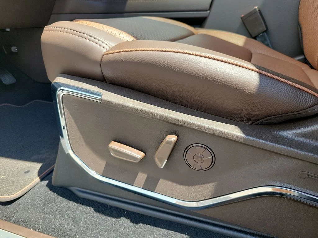 New 2026 Star White Metallic Tri-Coat Ford F-250® King Ranch® image 12