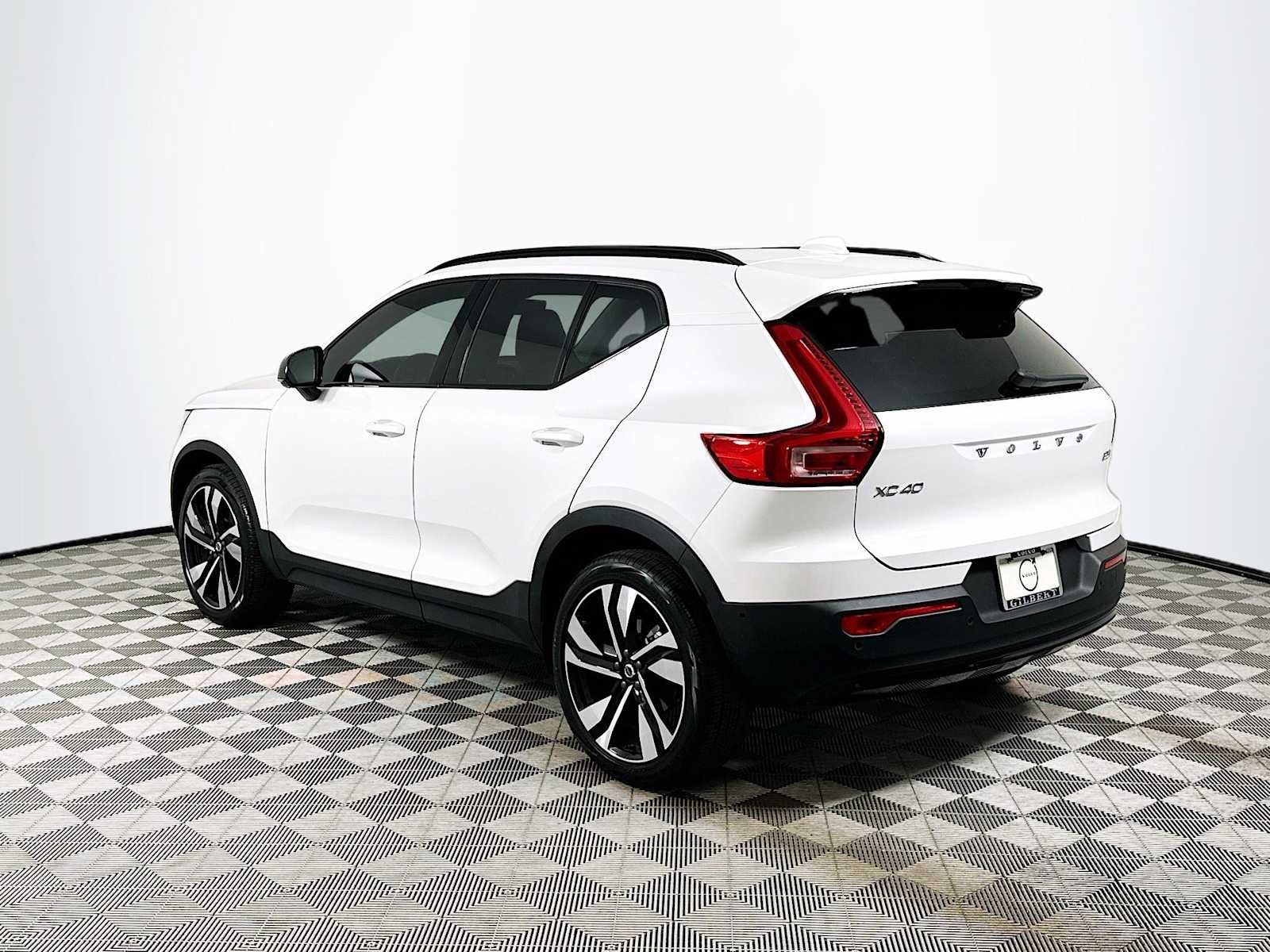 Used 2026 Crystal White Volvo Ultra image 5