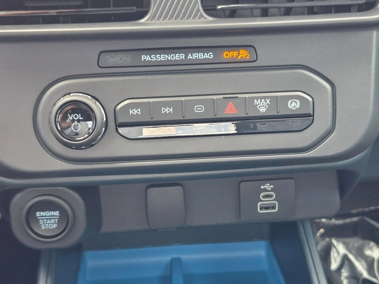 New 2026 Oxford White Ford XLT image 22