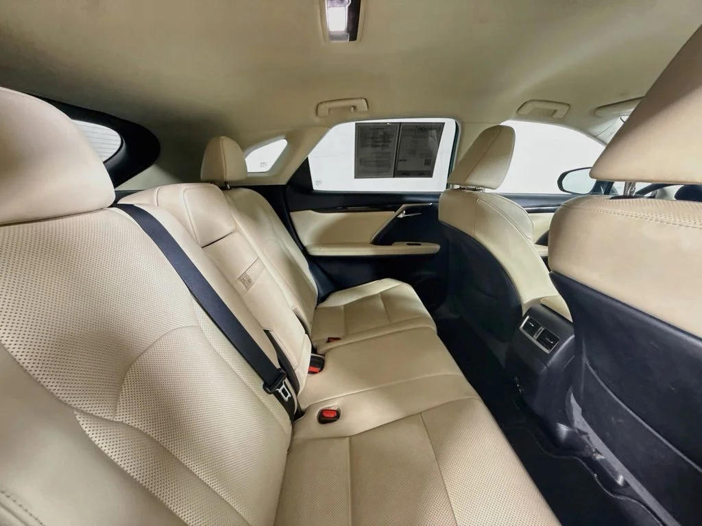 Used 2021 Nori Green Pearl Lexus  image 26