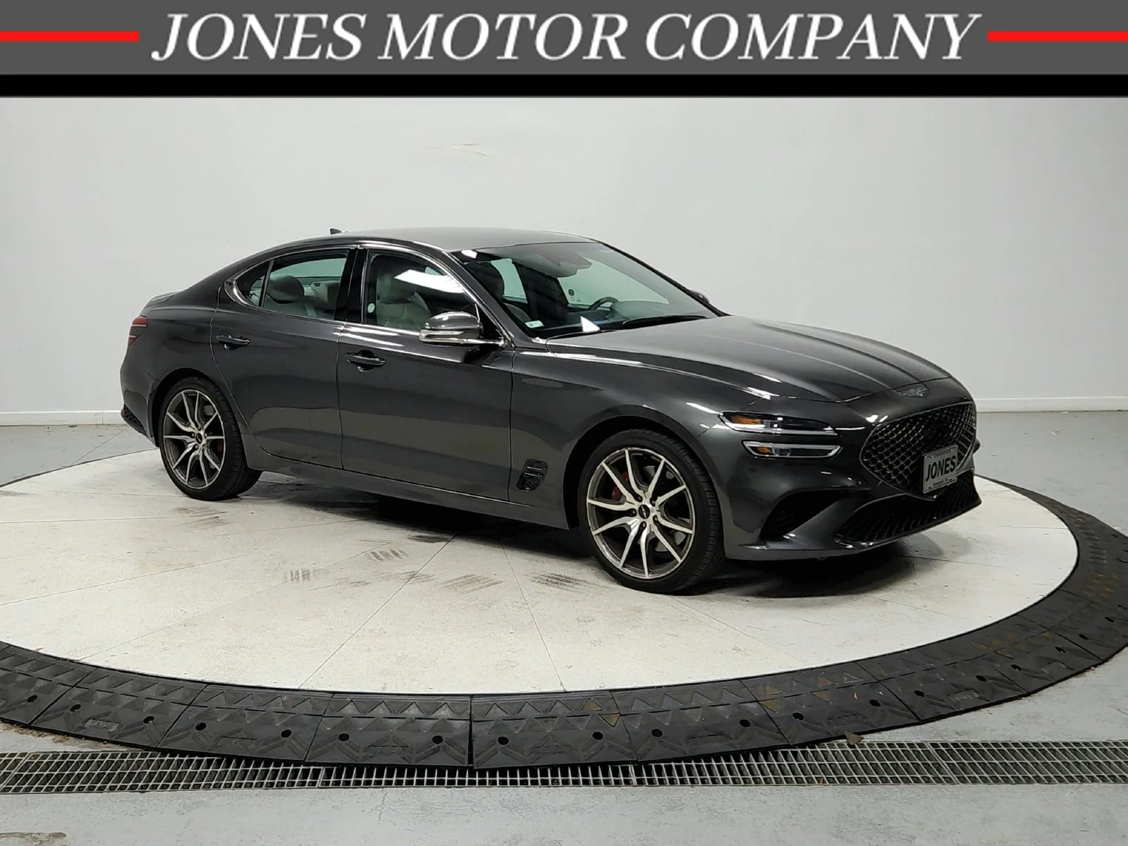 2025 GENESIS G70