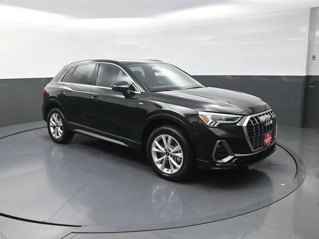Used 2025  Audi Premium image 10