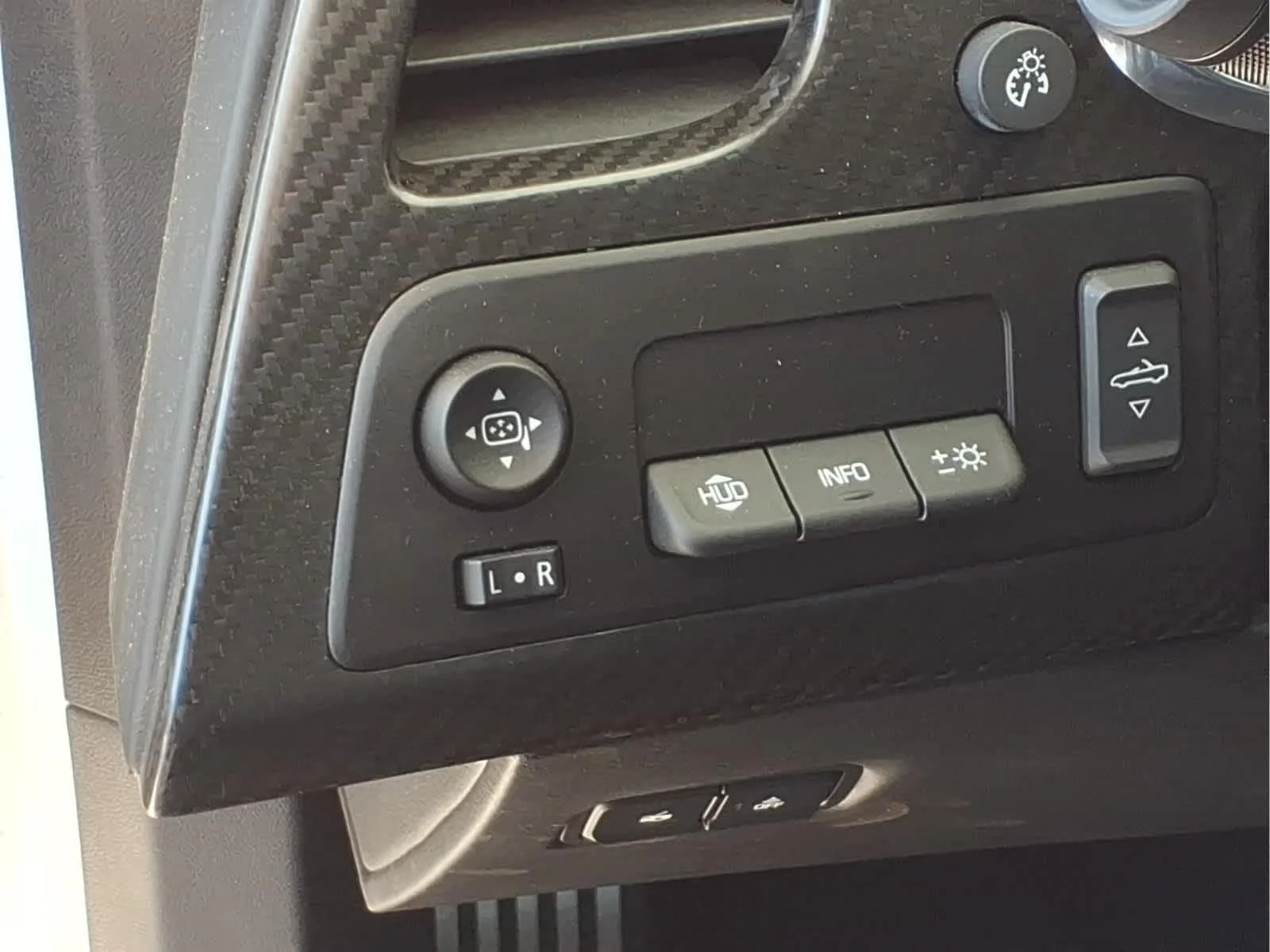 Used 2014 Arctic White Chevrolet Z51 3LT image 13