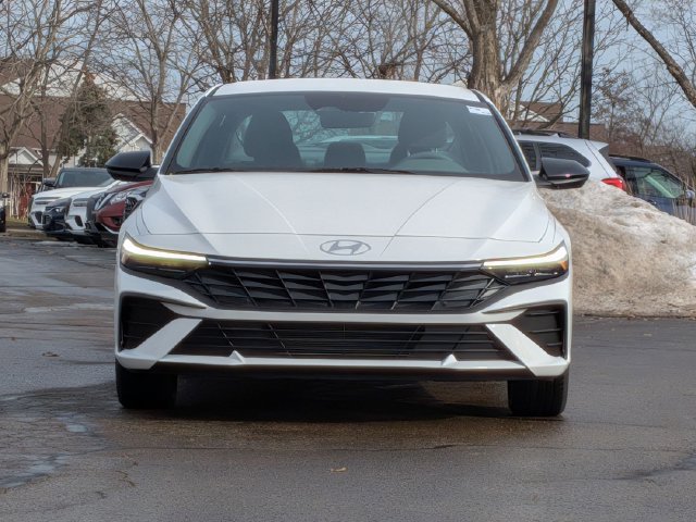 Used 2026 White Hyundai SEL Sport image 2