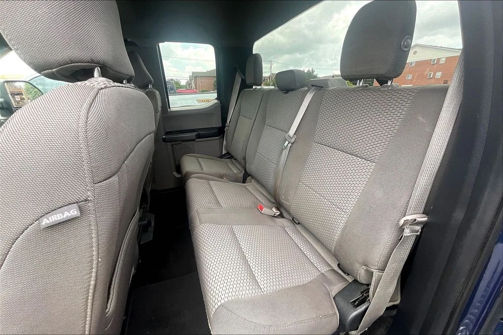 Used 2018 Blue Ford XLT image 25