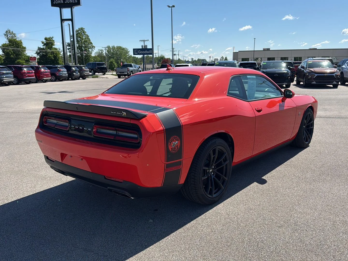 Used 2022 Go Mango Dodge R/T Scat Pack image 16