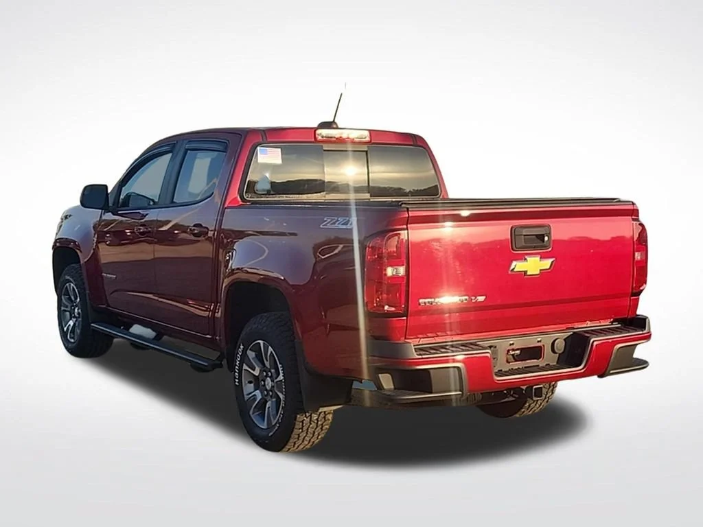Used 2017 CAJUN RED TINTCOAT Chevrolet 4WD Z71 image 3