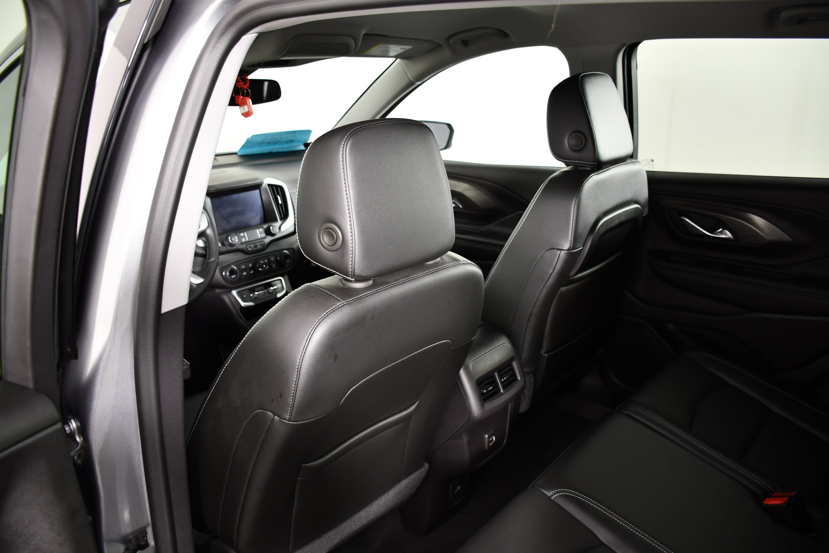 Used 2024 Sterling Metallic GMC SLT image 49