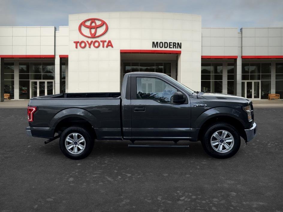 Used 2016 Magnetic Ford XL image 4