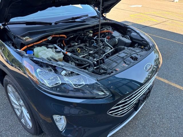Used 2022 Blue Metallic Ford Titanium Hybrid image 18