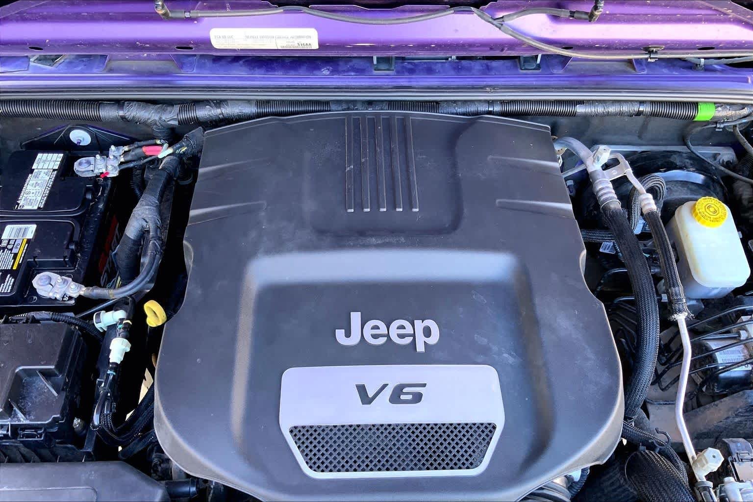 Used 2018 Xtreme Purple Pearlcoat Jeep Sport S image 30