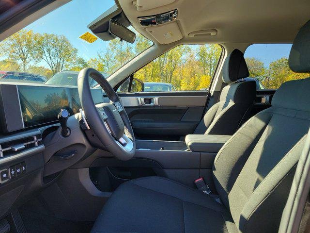 New 2026 Phantom Black Hyundai SE image 15