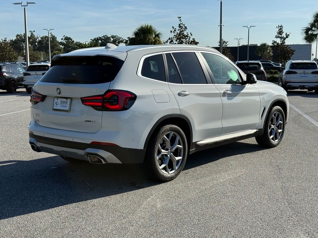 Used 2024 White BMW xDrive30i image 5