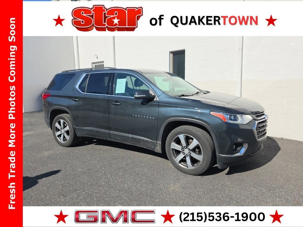 Gray (GRAPHITE METALLIC) 2021 Chevrolet Traverse LT Leather AWD SUV / Crossover Four-Wheel Drive