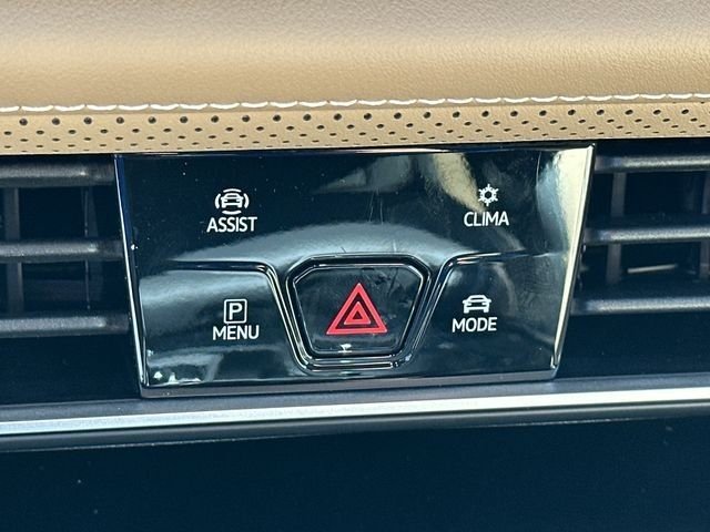 New 2026 Mountain  Lake Blue Metallic Volkswagen 2.0T SE w/Technology image 32