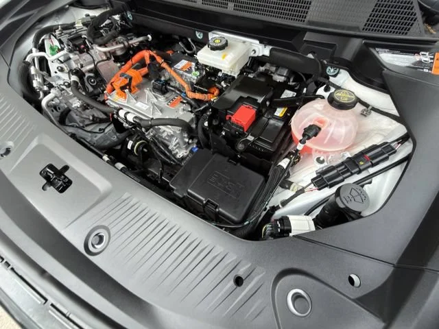 2024 Chevrolet Equinox EV RS - Photo 30