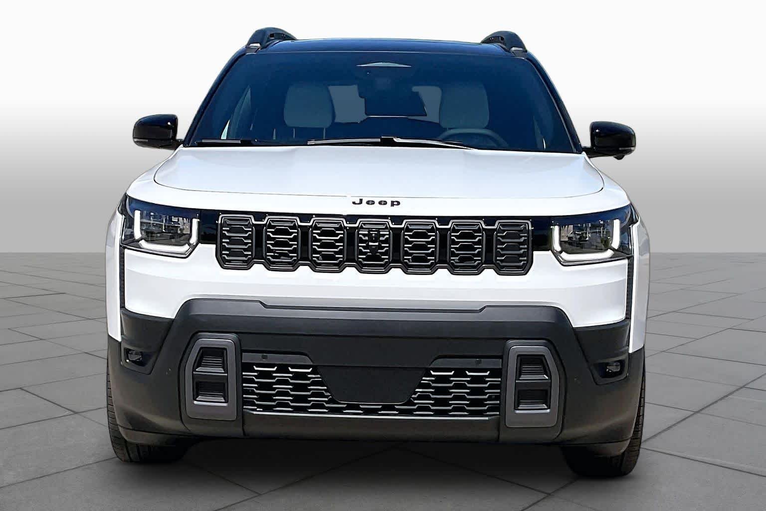 New 2026 Bright White Clear-Coat Exterior Paint Jeep Overland image 3