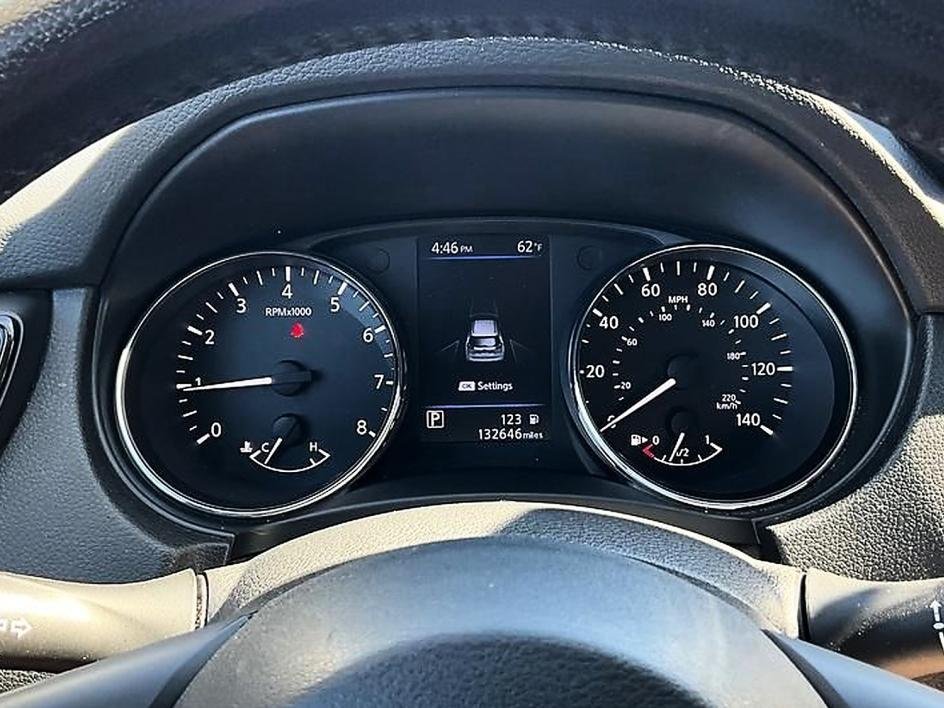 Used 2019 Black Nissan S image 16