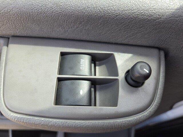 Used 2025 Summit White Chevrolet LT image 20