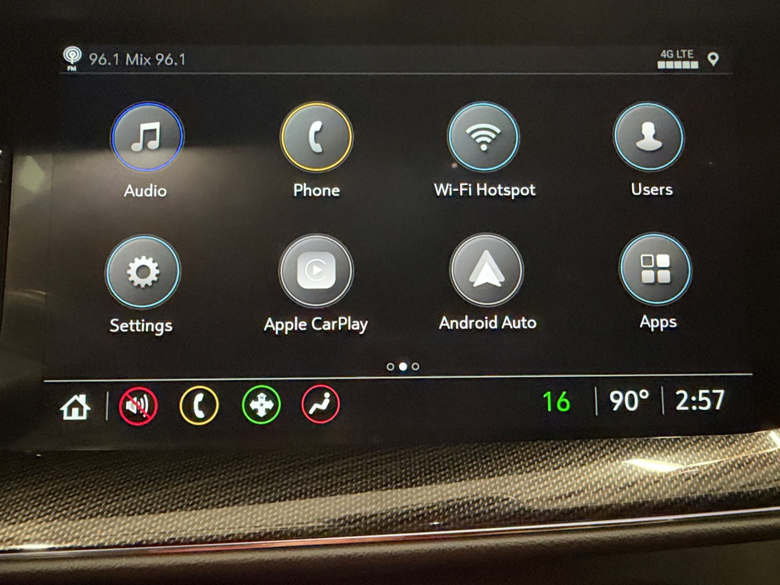Used 2023 Ebony Twilight Metallic Buick Essence image 39