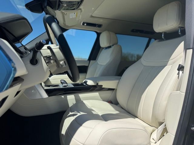 New 2026 Obsidian Black Satin Land Rover SE  LWB 7 SEAT image 14