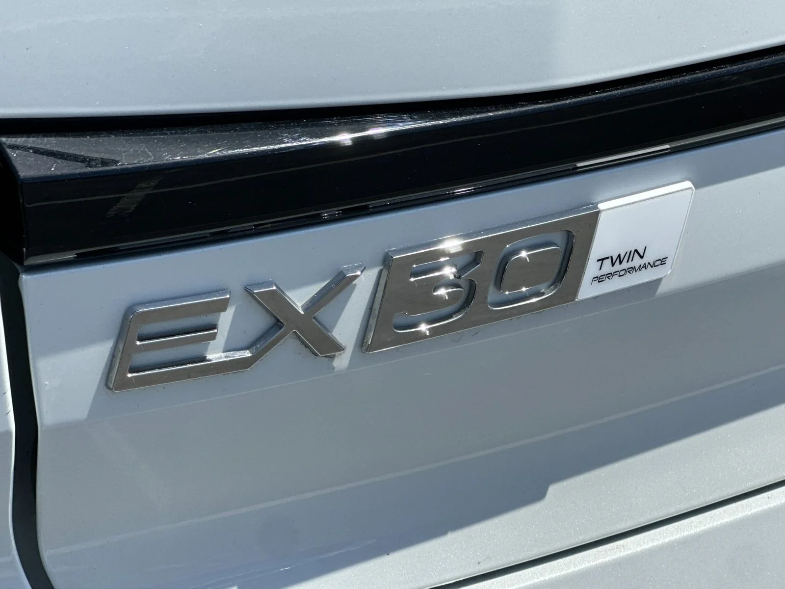 2026 Volvo EX30 Ultra - Photo 25