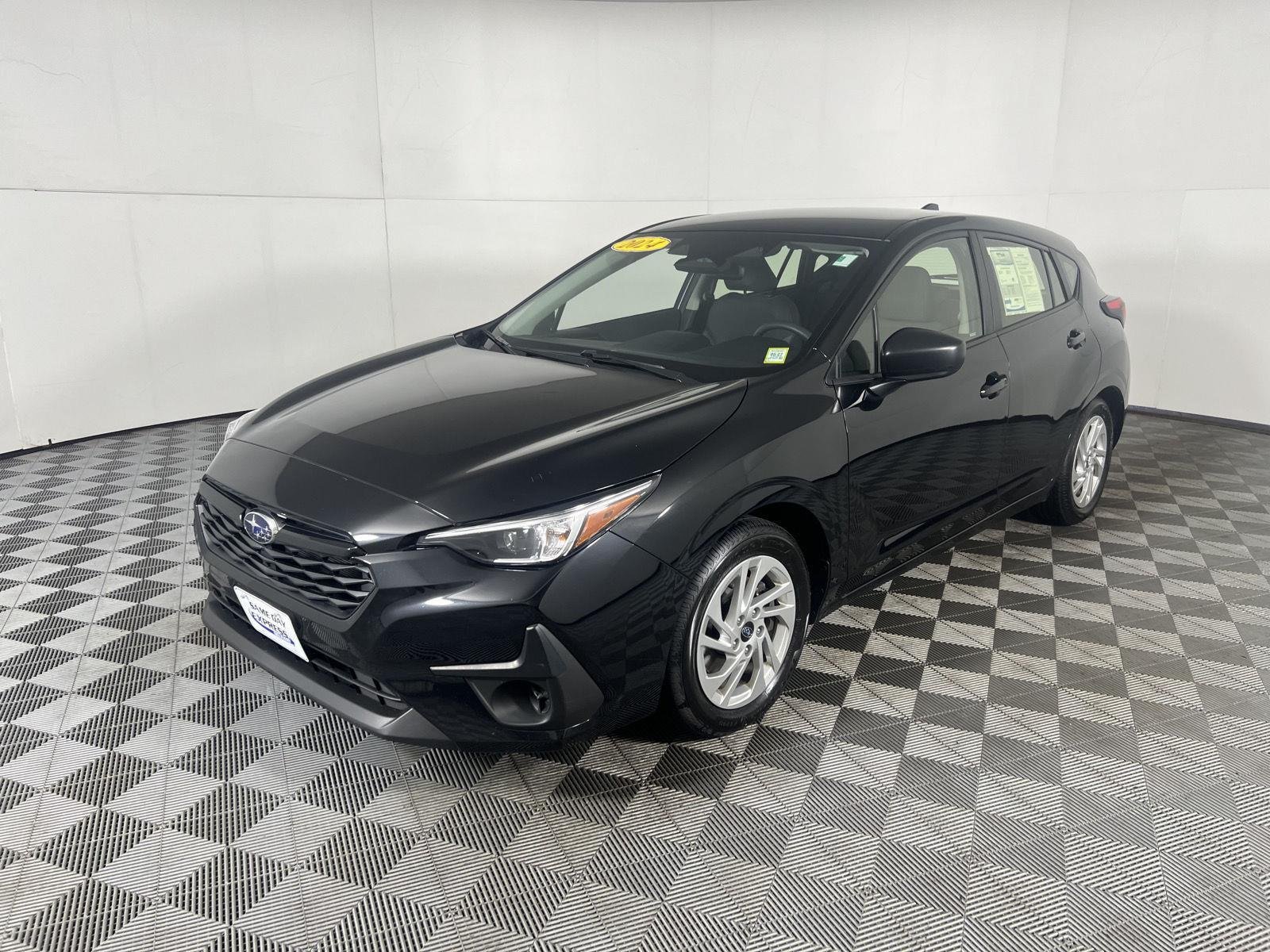 Used 2024 Crystal Black Silica Subaru Base image 15