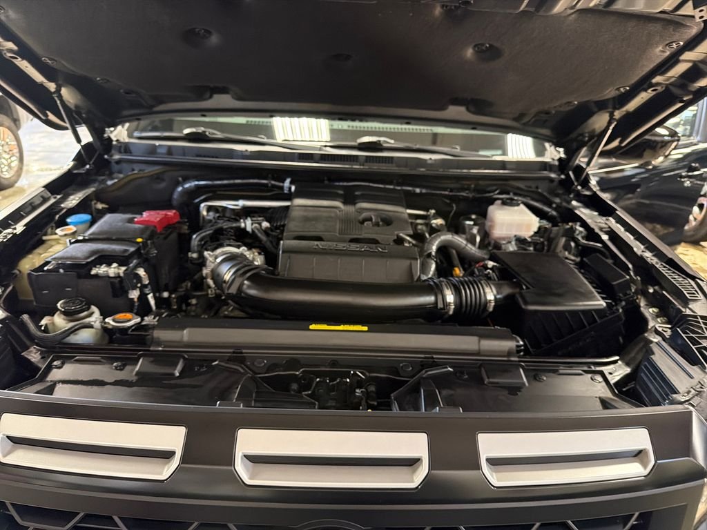 Used 2025 Black Nissan PRO-4X image 15