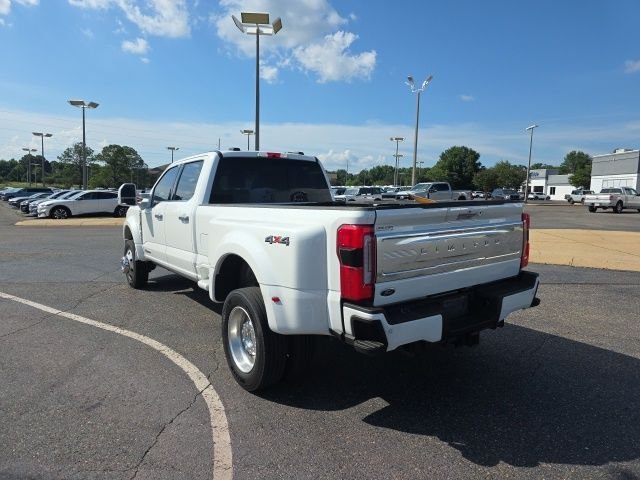 Used 2024 White Ford Limited image 5
