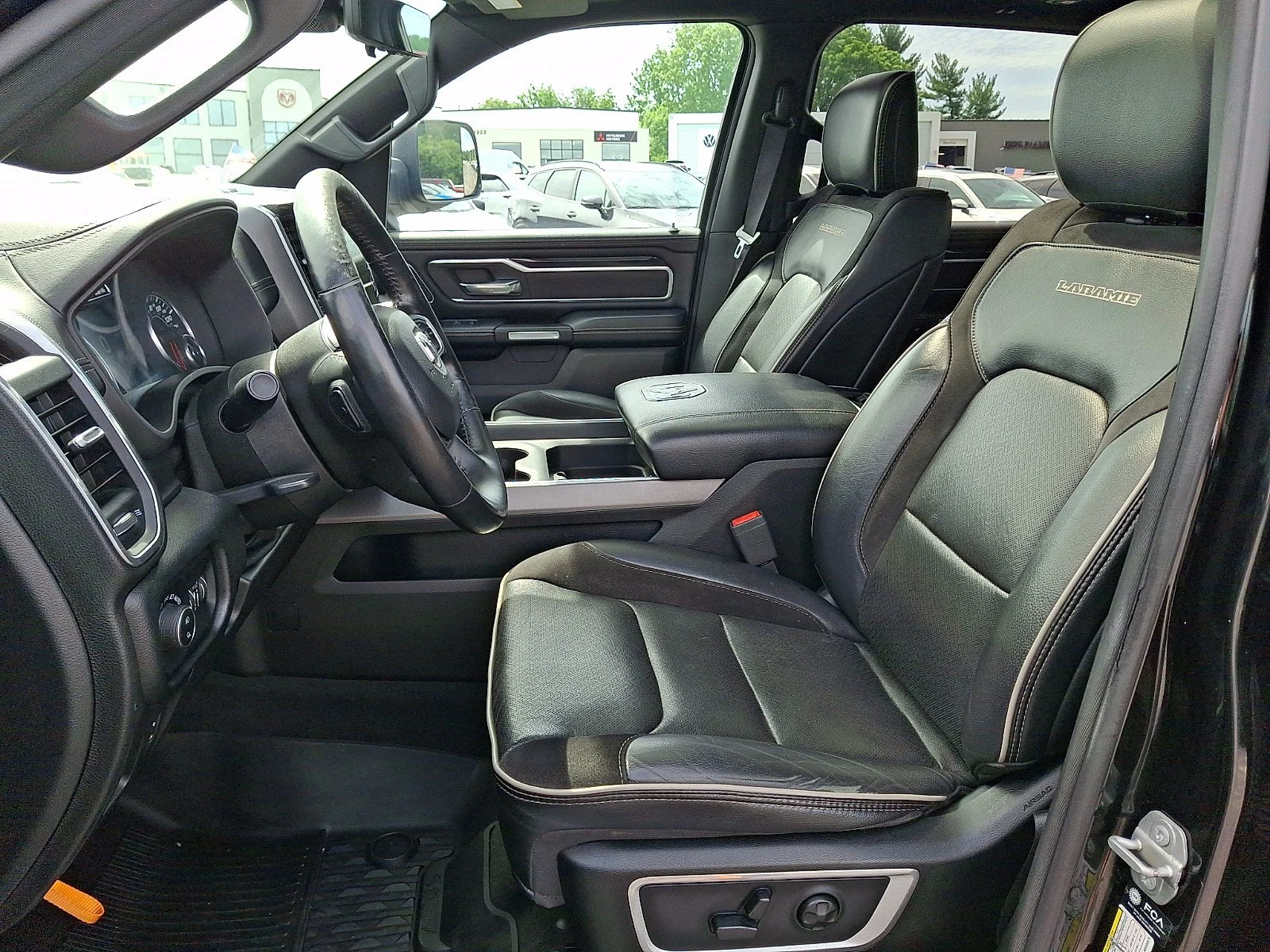 Used 2021 Diamond Black Crystal Pearlcoat Ram Laramie image 14