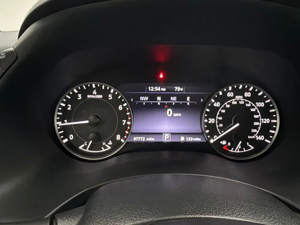 Used 2022 Gray Nissan SL image 15