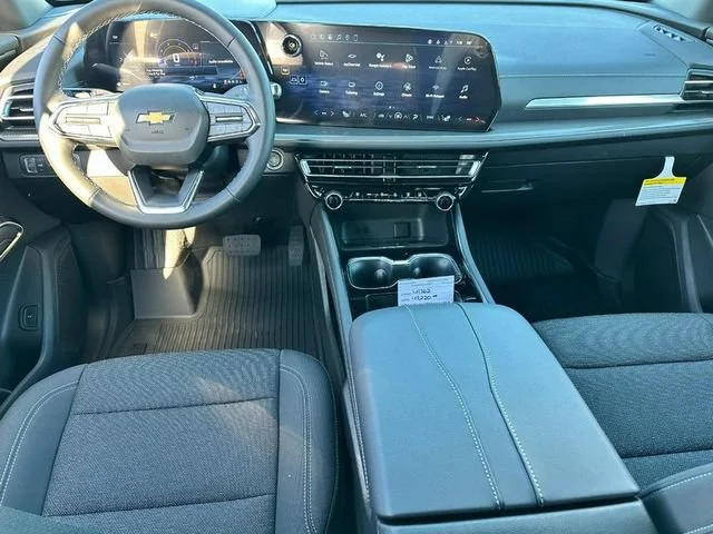 New 2026 Mosaic Black Metallic Chevrolet LT image 6
