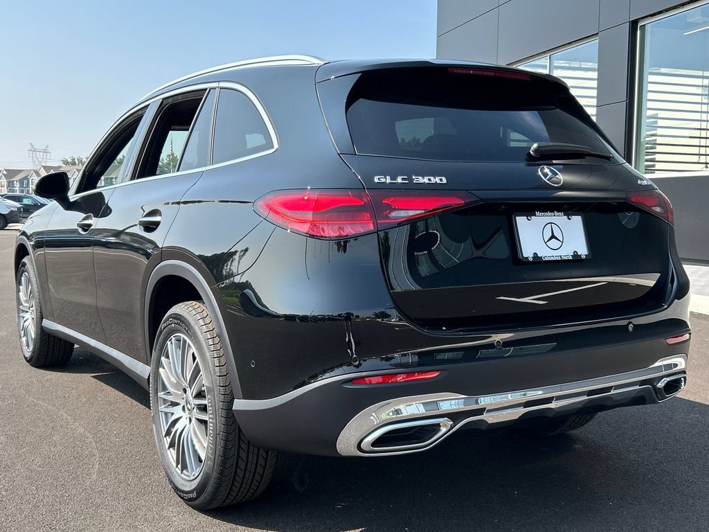 New 2026 Black Mercedes-Benz GLC 300 image 40