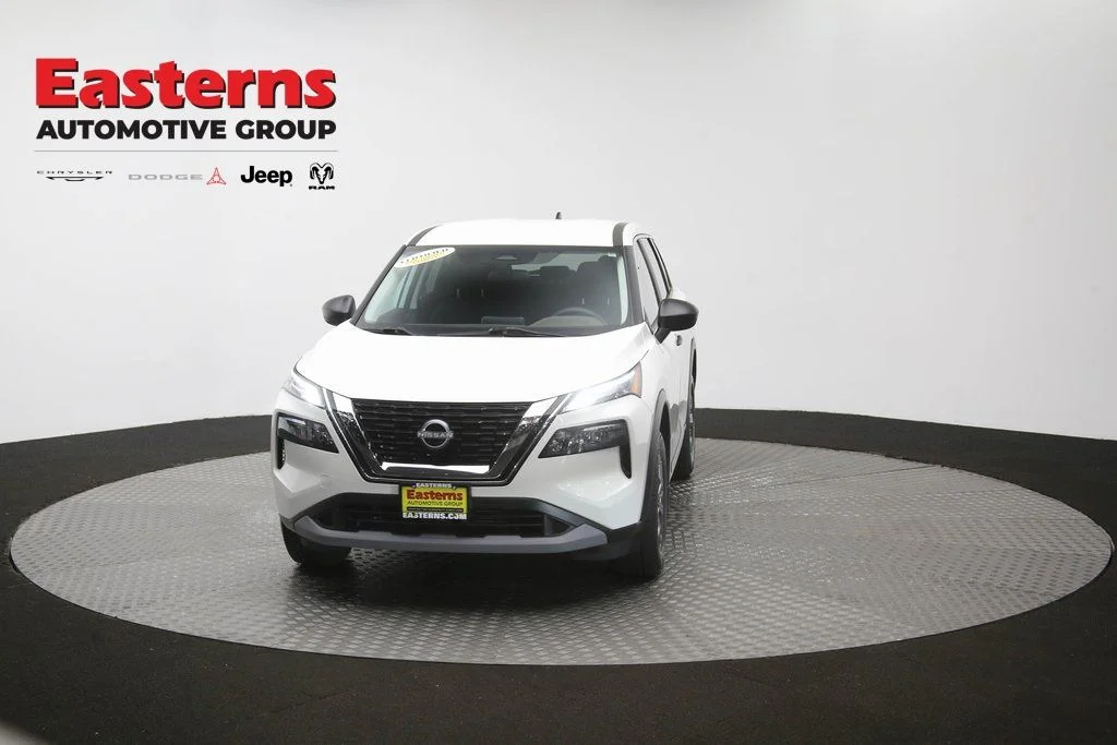 Used 2023 White Nissan S image 55