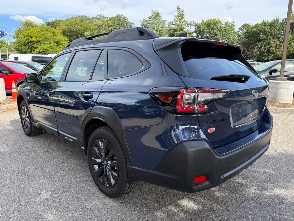 Used 2025 Cosmic Blue Pearl Subaru Onyx Edition image 7