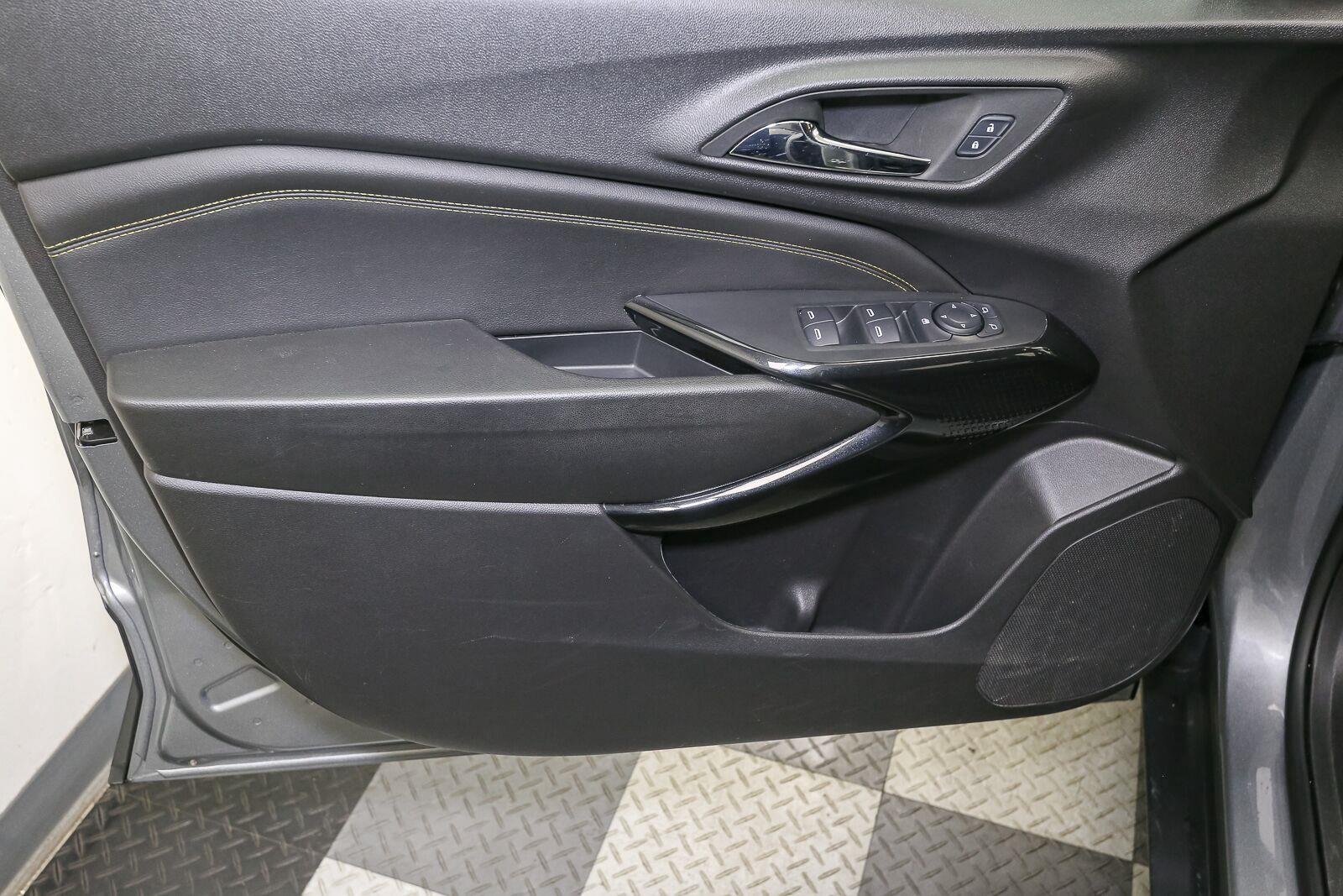 Used 2025 Sterling Gray Metallic Chevrolet LT image 37