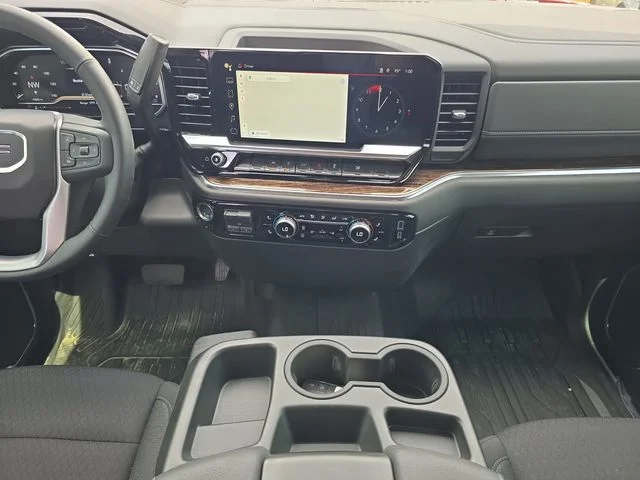 Used 2024 Red GMC Elevation image 10
